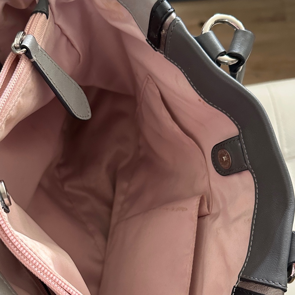 Coach ‘Ashley Spectator’ Gray Leather Shoulder Bag with Black Accents - Picture 5 of 5